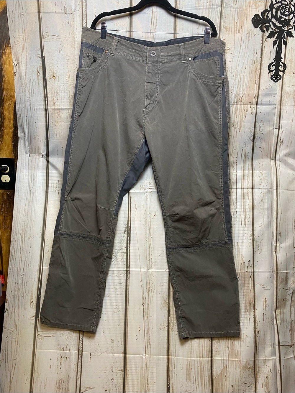 Kuhl Men's Gray Utility Cargo Pants Sz-40/30